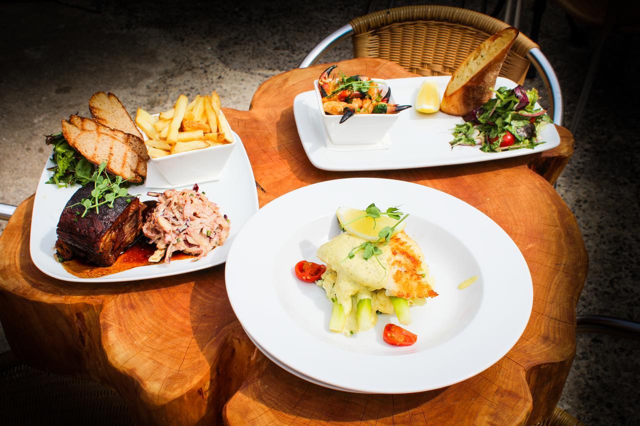 The Enniskerry Inn Экстерьер фото